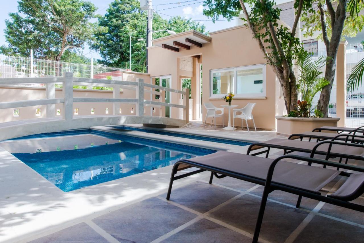 Casa Leo Aparthotel Playa del Carmen Exterior photo